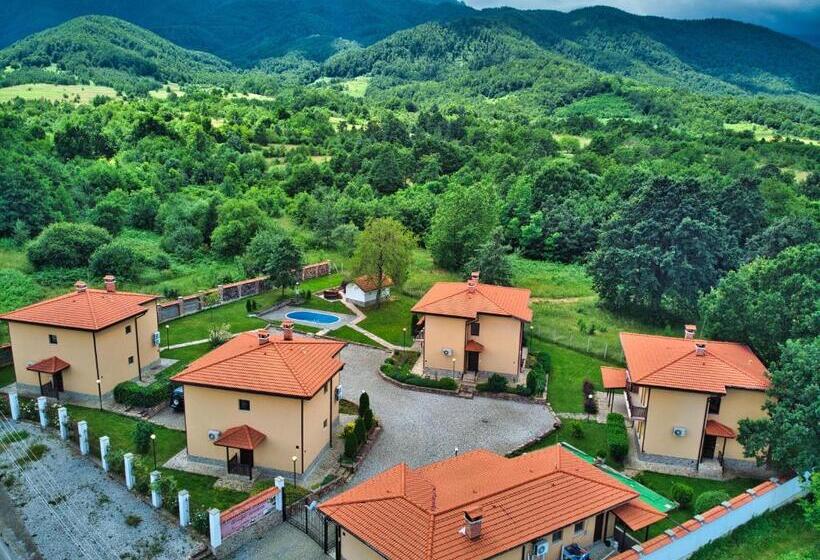 منتجع комплекс тянкови къщи