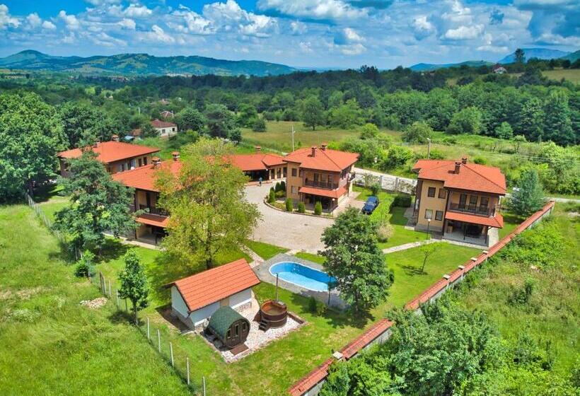 منتجع комплекс тянкови къщи