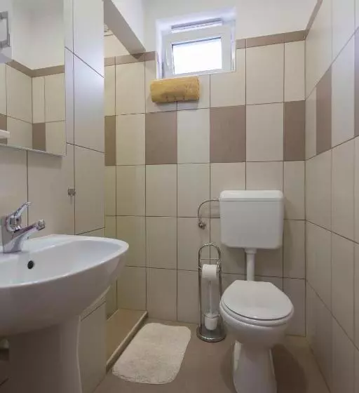 ベッドアンドブレックファースト Oázis Panzió