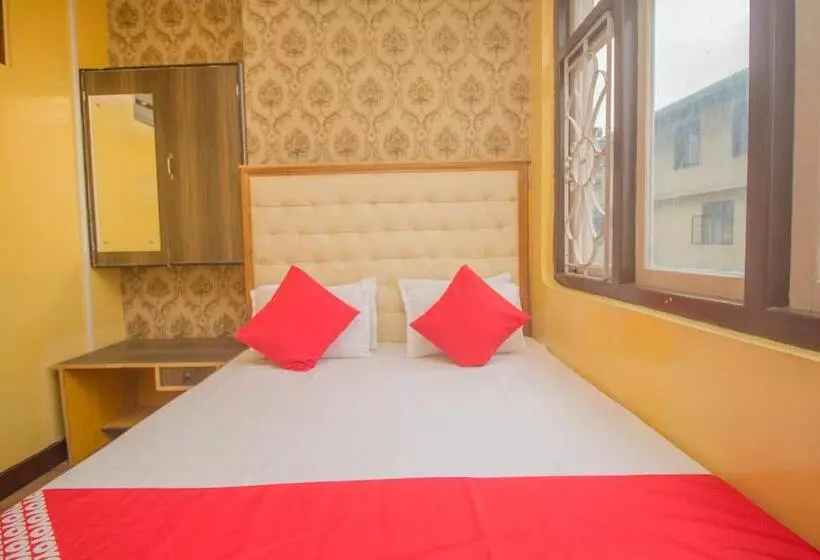 هتل Oakwood Valley Retreat