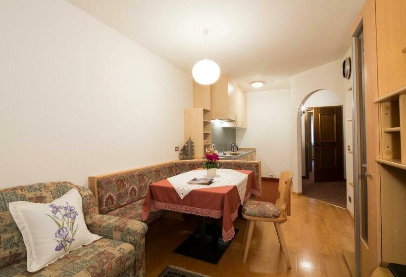 Pensjonat Ciasa Iris