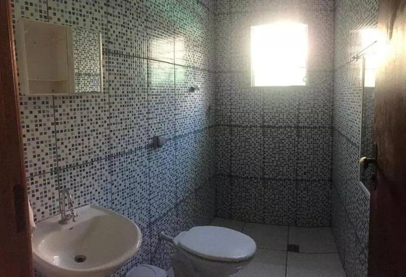 ペンション Família Charleaux