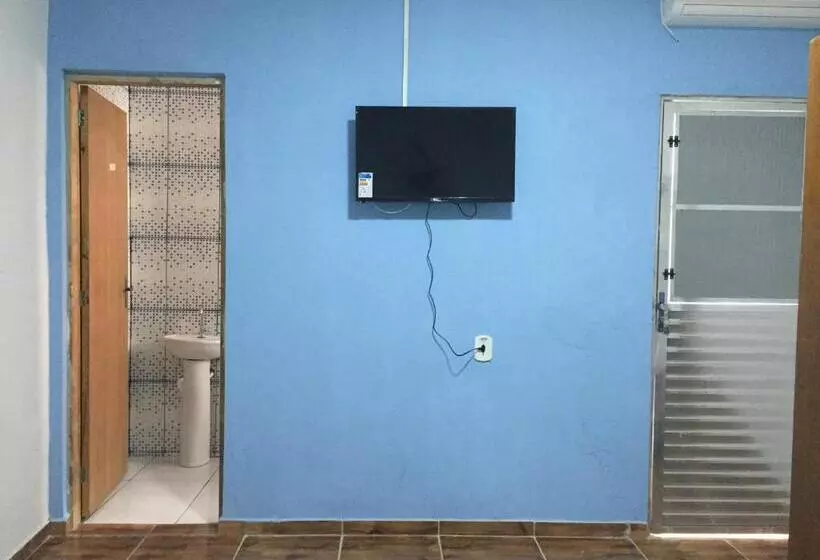 ペンション Família Charleaux