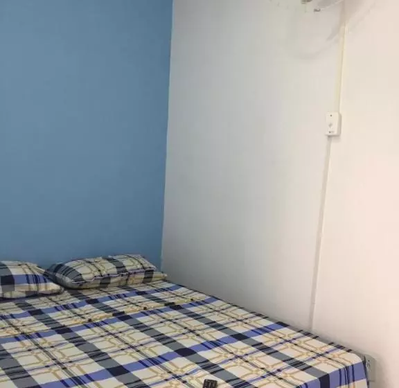 ペンション Família Charleaux