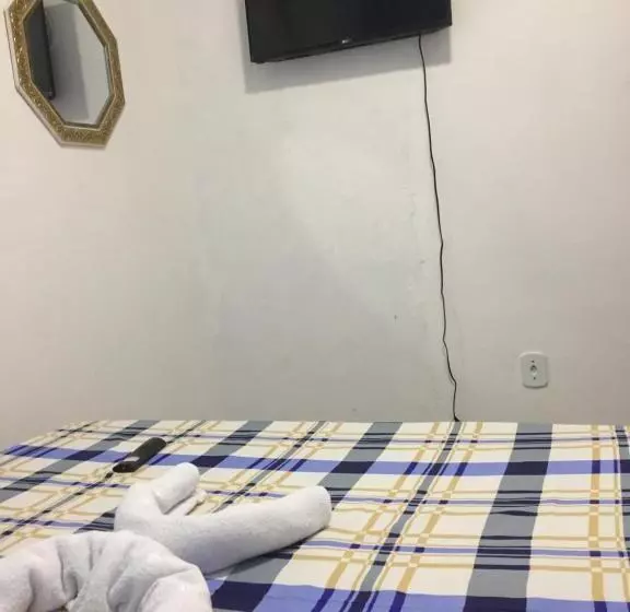 ペンション Família Charleaux