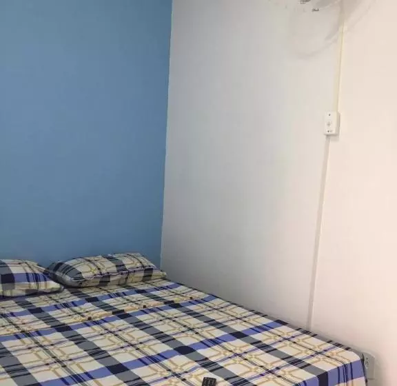 ペンション Família Charleaux