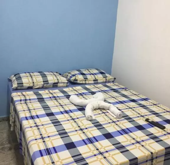 ペンション Família Charleaux