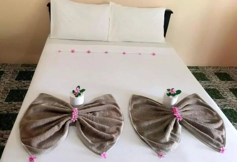 Majatalo Golden Guesthouse