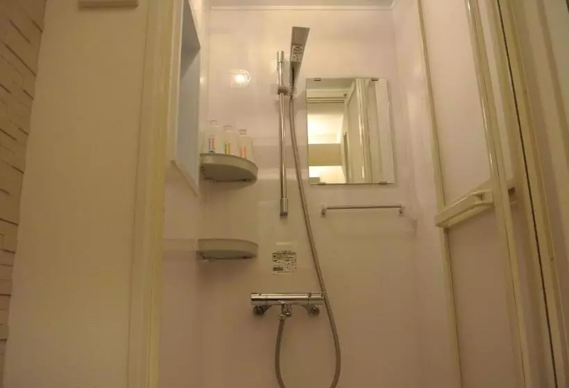 Backpackers Hotel Noosa Japan In Takatsuki Tonda