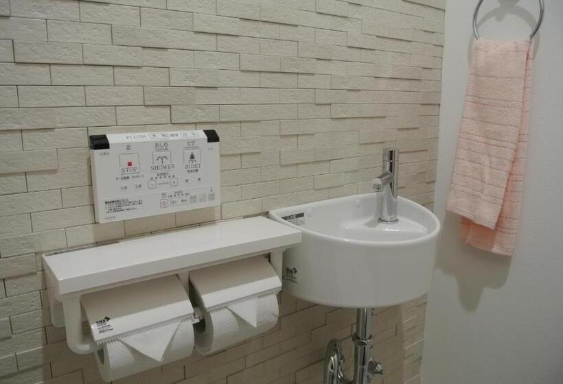 Backpackers Hotel Noosa Japan In Takatsuki Tonda