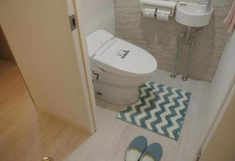 Backpackers Hotel Noosa Japan In Takatsuki Tonda