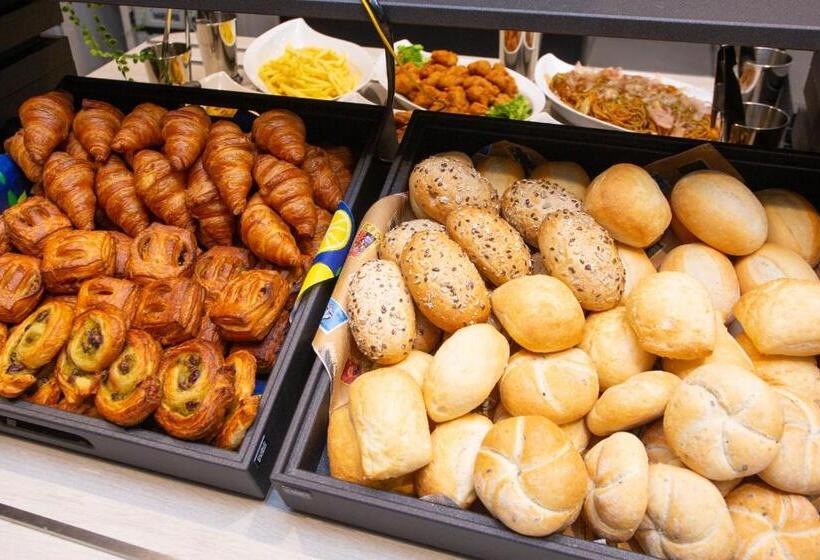 酒店 Kuretake Inn Osaka Midousuji Hommachi