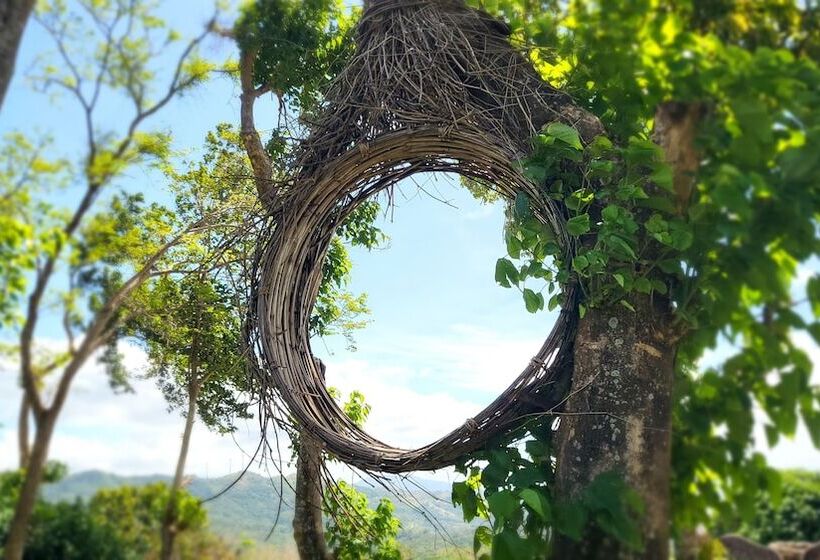 هتل Bakasyunan Resort And Conference Center   Tanay