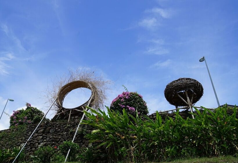 هتل Bakasyunan Resort And Conference Center   Tanay