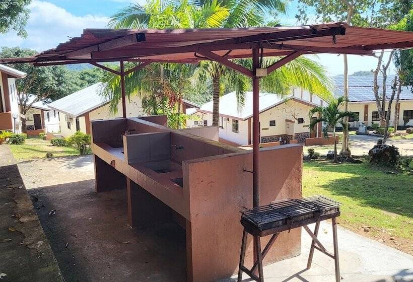 هتل Bakasyunan Resort And Conference Center   Tanay