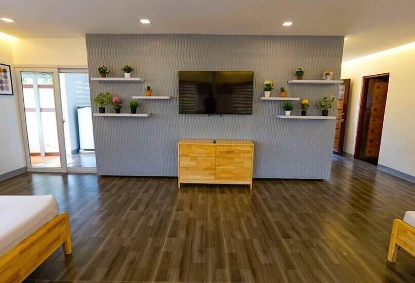 هتل Bakasyunan Resort And Conference Center   Tanay