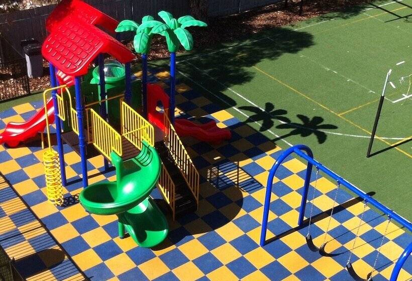 Отель Beachside Holiday Park