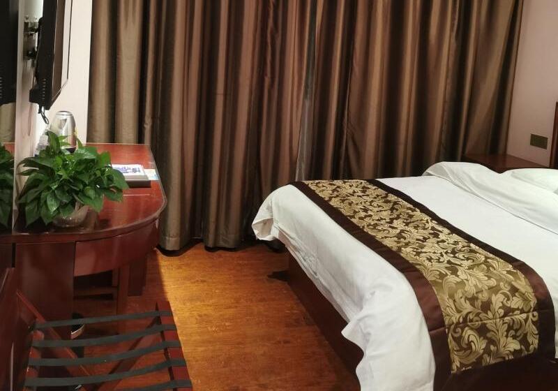 호텔 Greentree Inn Henan Hebi Hengshan Road Business