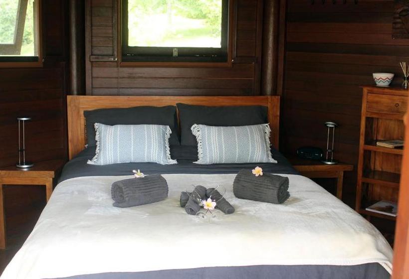 Отель Silk Pavilions Glamping