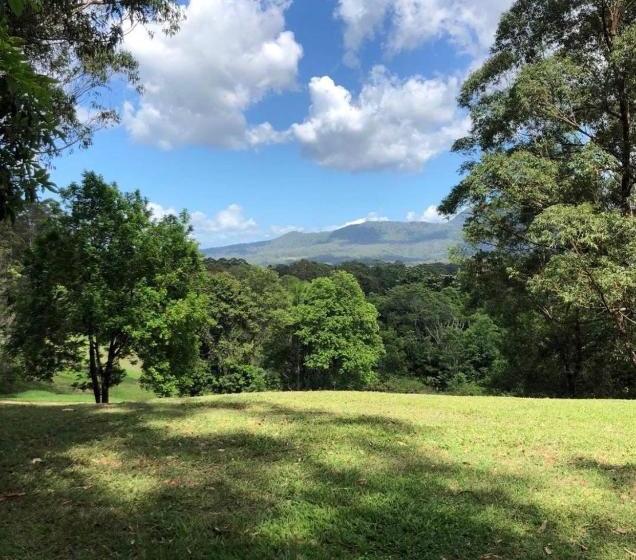 Отель Silk Pavilions Glamping