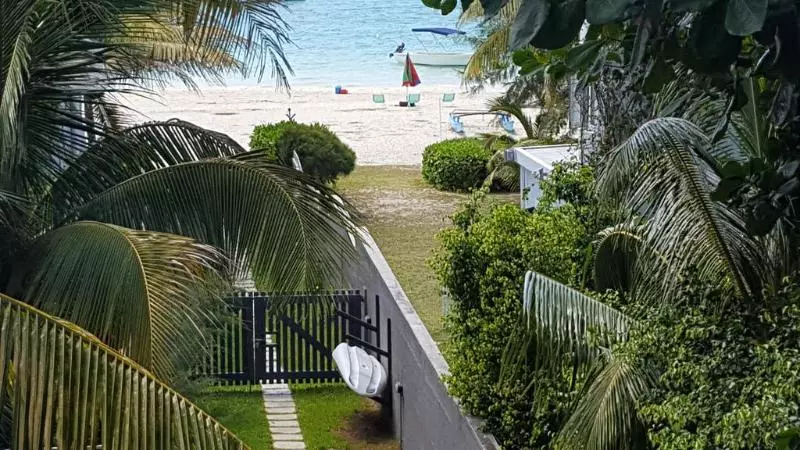 هتل South Reef Luxury Apartments