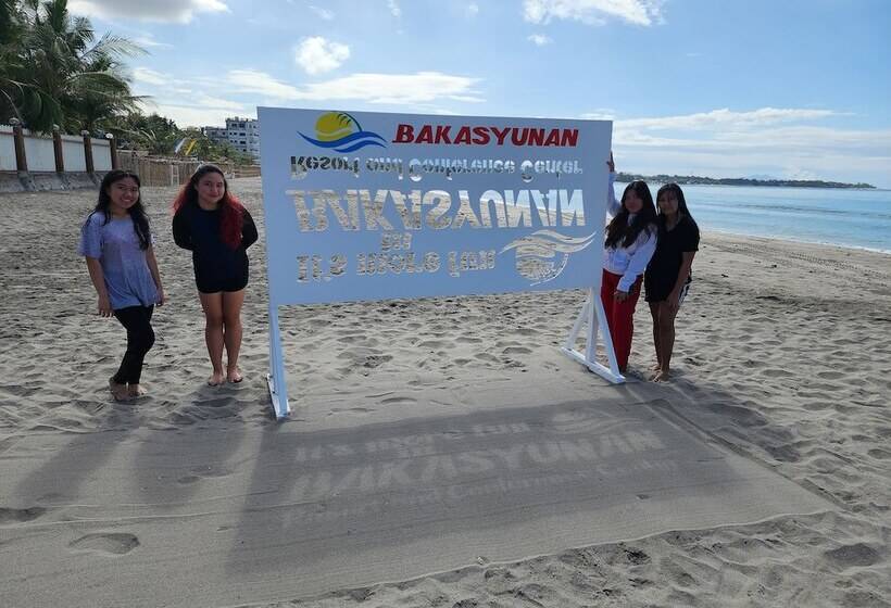 Bakasyunan Resort And Conference Center Zambales