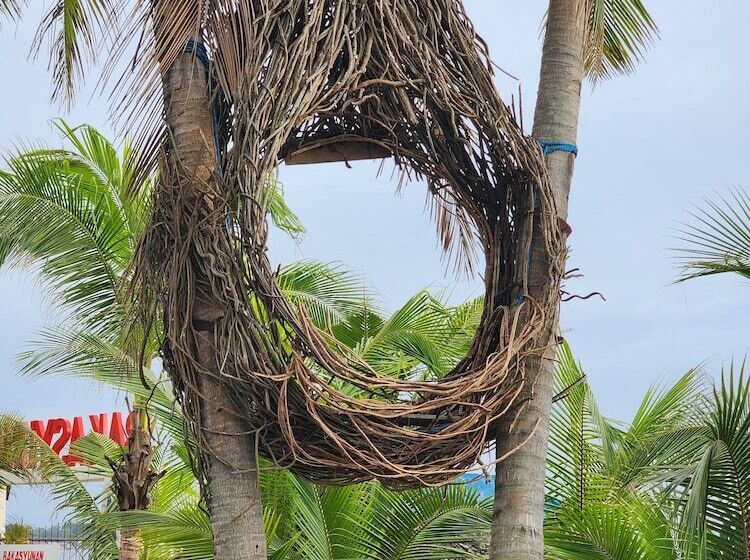 Bakasyunan Resort And Conference Center Zambales