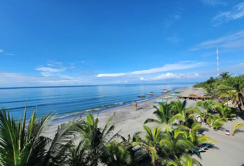 Bakasyunan Resort And Conference Center Zambales