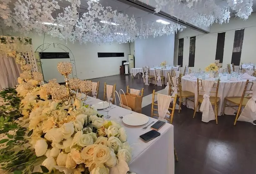 Bakasyunan Resort And Conference Center Zambales