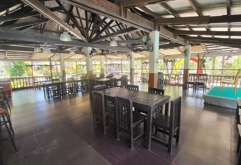 Bakasyunan Resort And Conference Center Zambales