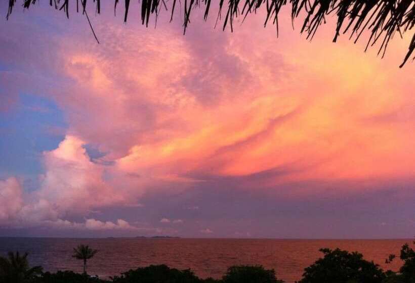 Otel Breve Azurine Lagoon Retreat