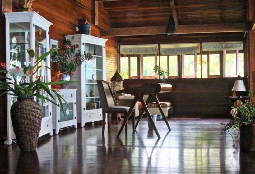 Otel Breve Azurine Lagoon Retreat