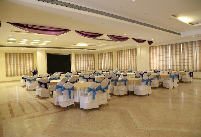 Hotel Gianz By Oyo Rooms