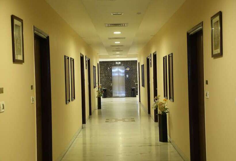 Hotel Gianz By Oyo Rooms