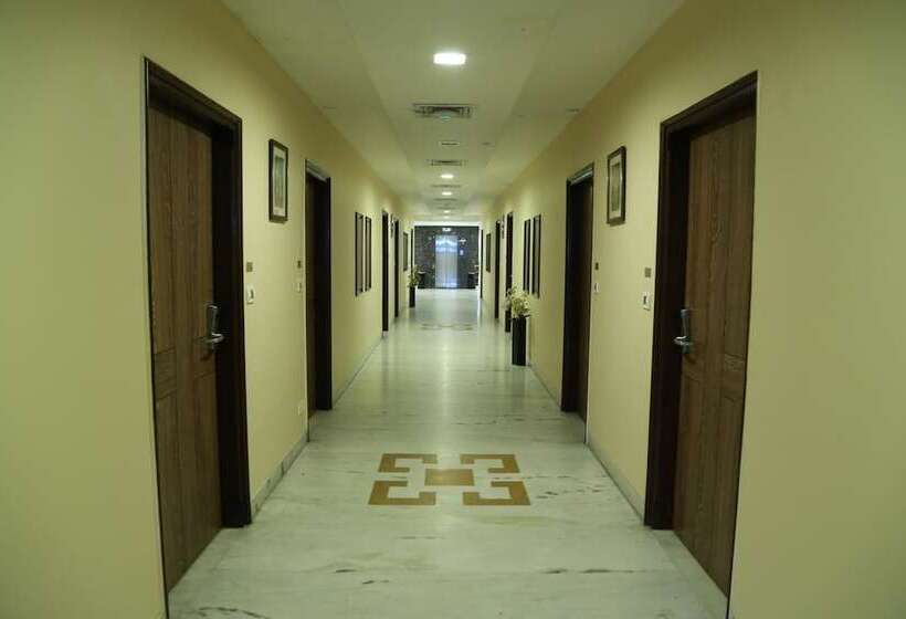 Hotel Gianz By Oyo Rooms