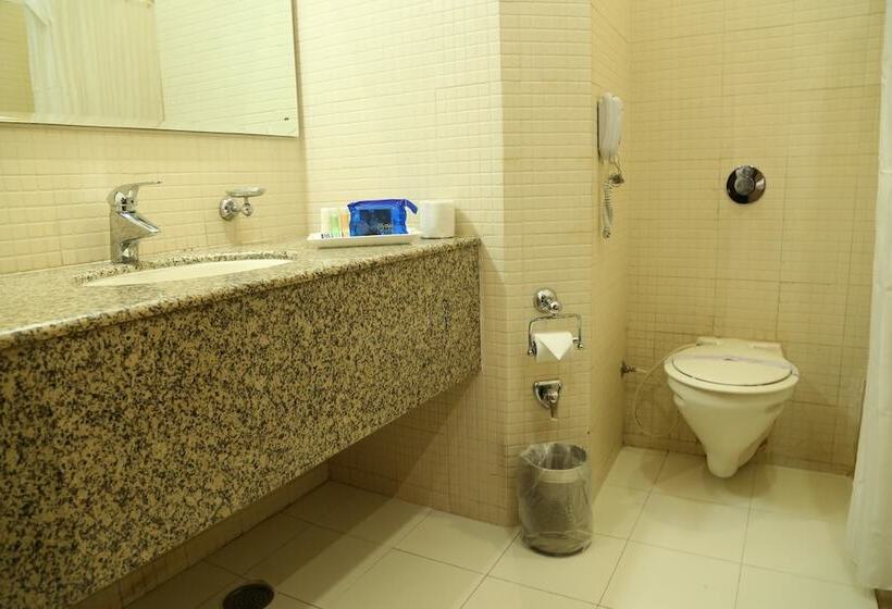 Hotel Gianz By Oyo Rooms