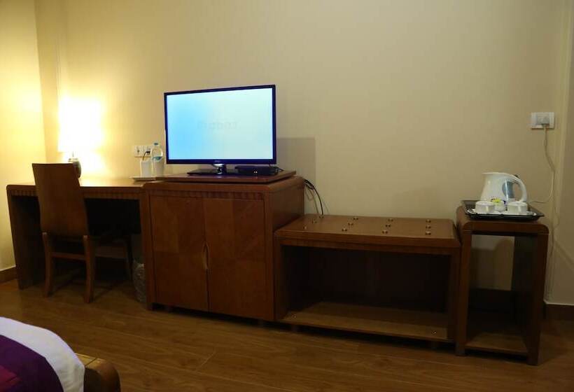 Hotel Gianz By Oyo Rooms