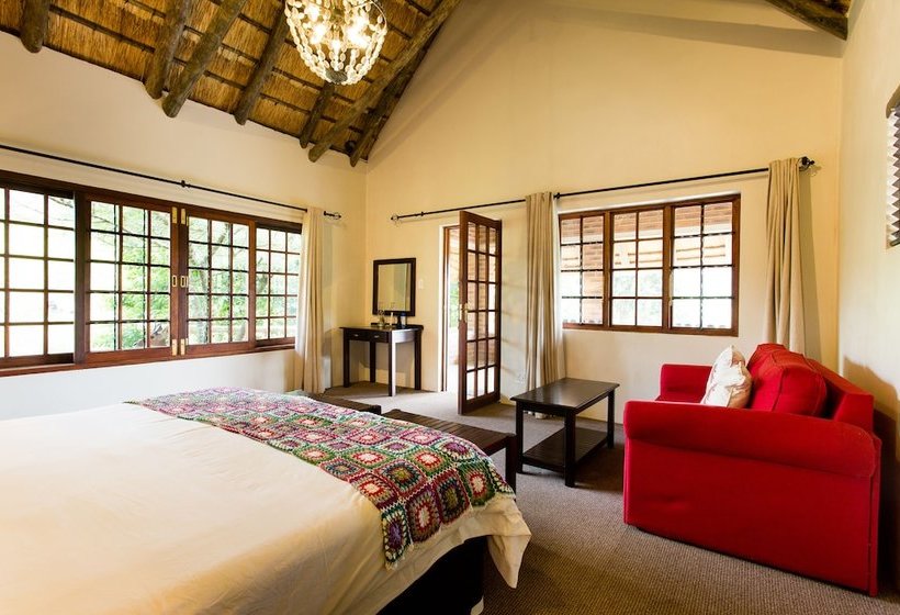 فندق Insingizi Lodge