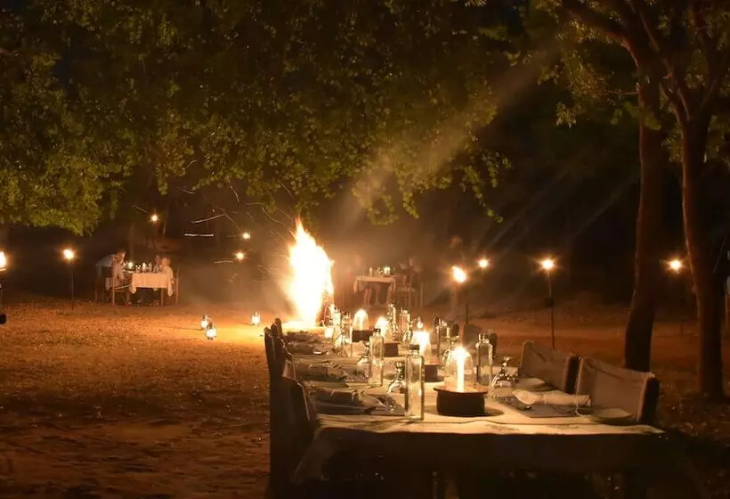 ホテル Mahoora   Udawalawe By Eco Team