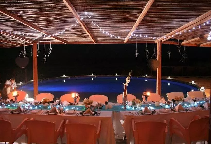 ホテル Massinga Beach Lodge