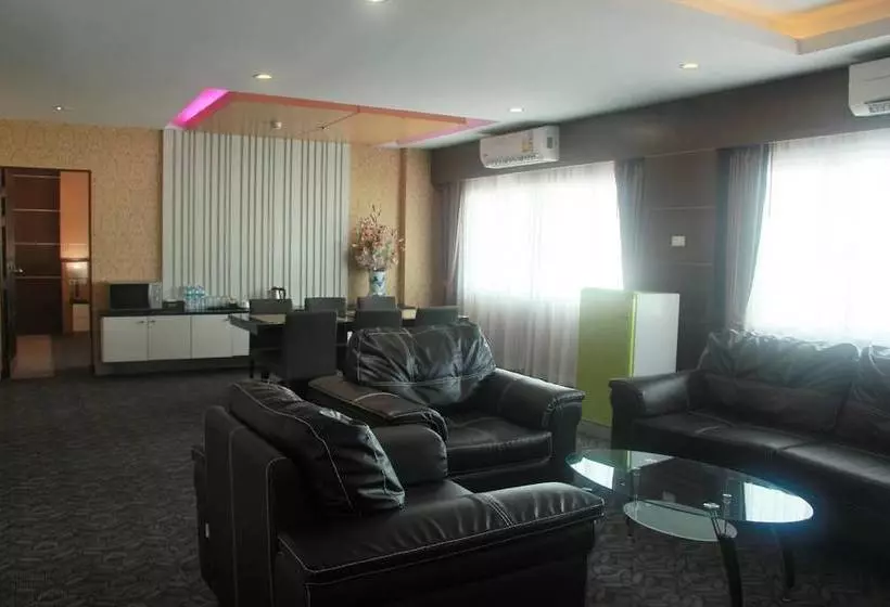 Hotelli Mbi Resort Songkhla