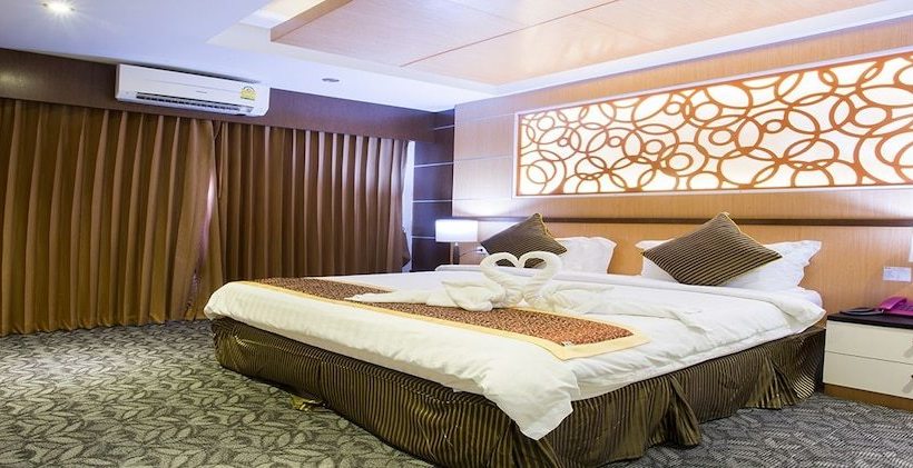 בית מלון כפרי Mbi Resort Songkhla