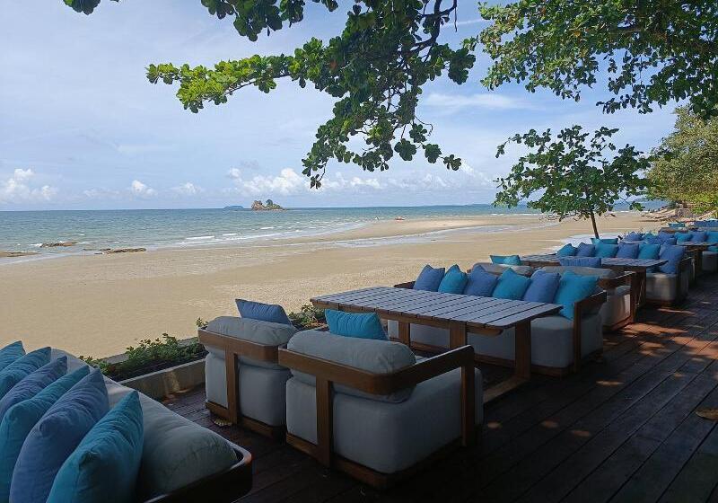 בית מלון כפרי Mercure Rayong Lomtalay Villas & Resort