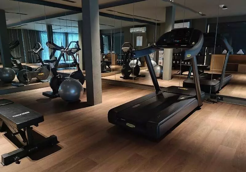 Hotelli Mercure Rayong Lomtalay Villas & Resort