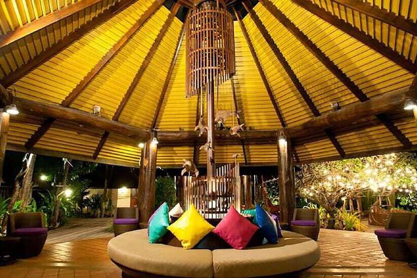 בית מלון כפרי Mercure Rayong Lomtalay Villas & Resort