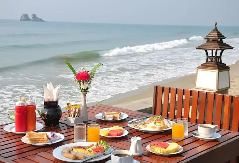 Hotelli Mercure Rayong Lomtalay Villas & Resort