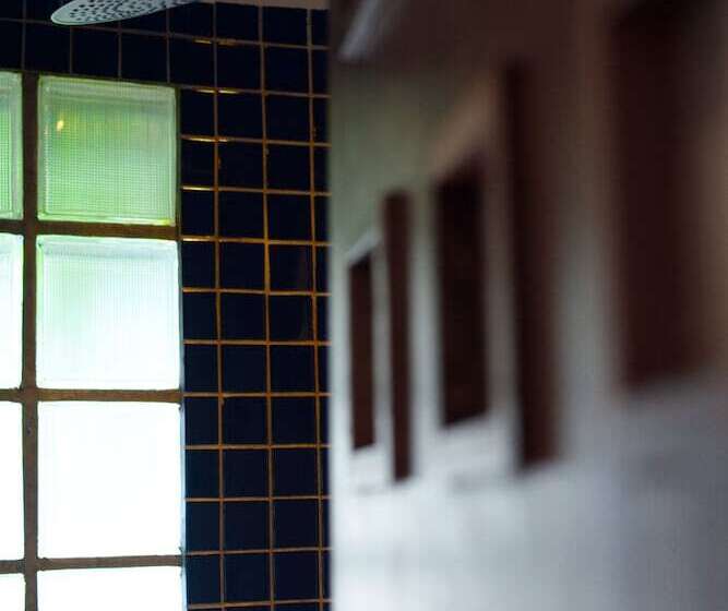 בית מלון כפרי Rabbiz Hill Resort