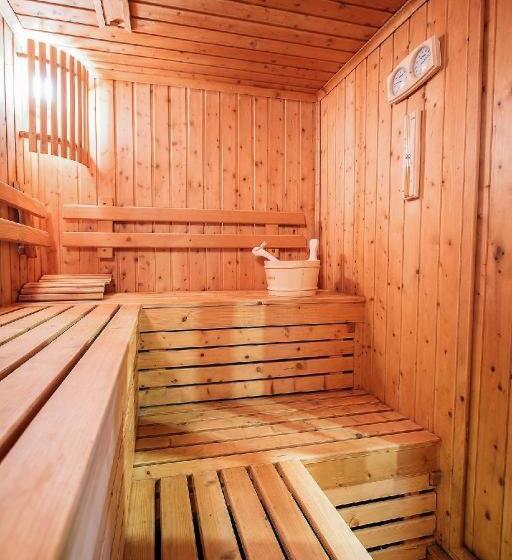 בית מלון כפרי Rabbiz Hill Resort