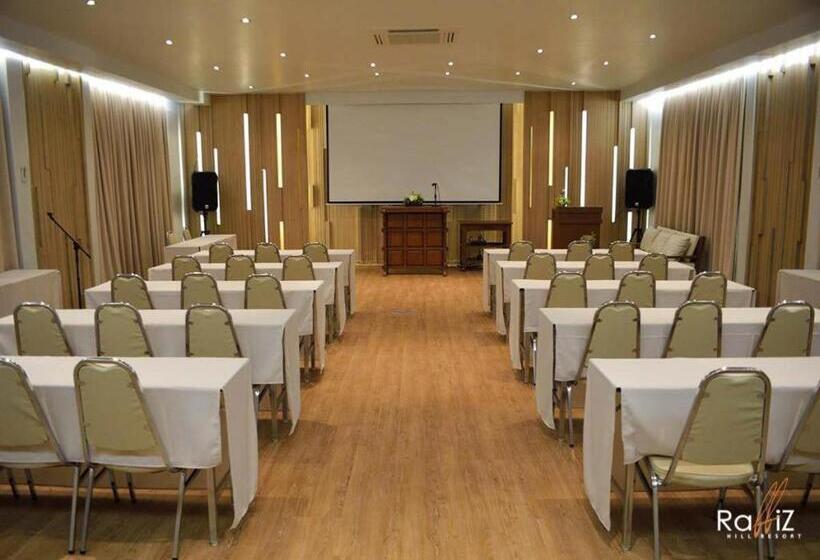 בית מלון כפרי Rabbiz Hill Resort