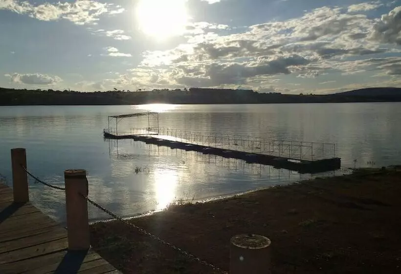 Hotelli Rancho Lago Dos Deuses